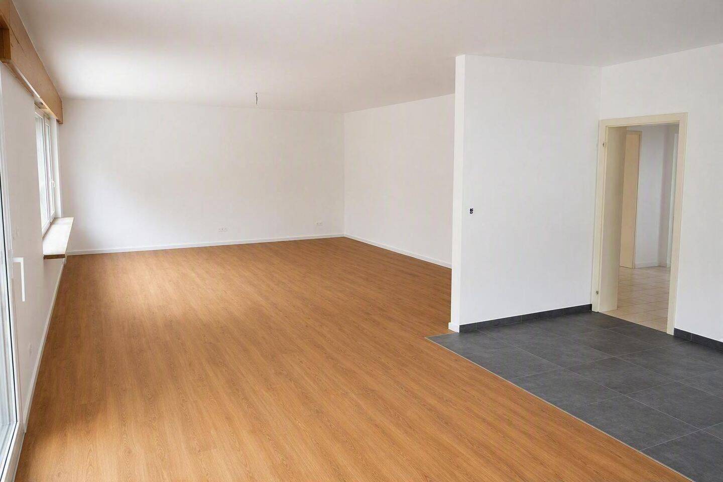 Großzügige Wohnung mit Terrasse und Garten, Erdgeschoss und Souterrain – Erstbezug nach Sanierung, 63069 Offenbach am Main (Lauterborn Offenbach am Main Rosenhöhe)