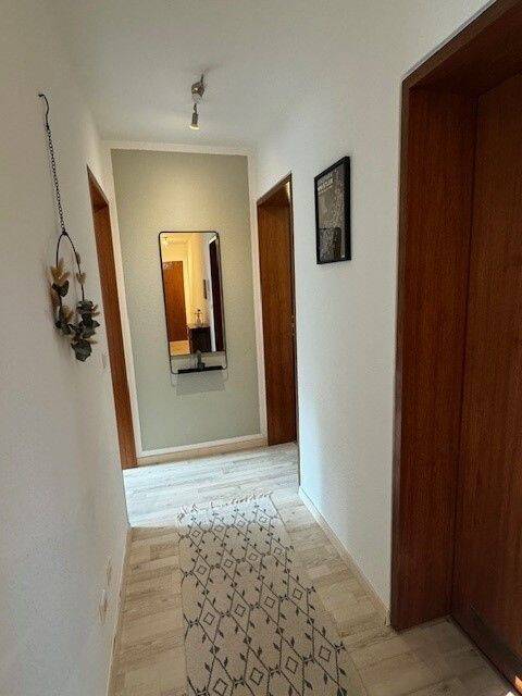 SCHICKE 2,5 Zimmer-Wohnung, Balkon, Wintergarten in 70376 Stuttgart-Münster – 2354, 70376 Stuttgart (Bad Cannstatt Burgholzhof Münster Zuffenhausen)