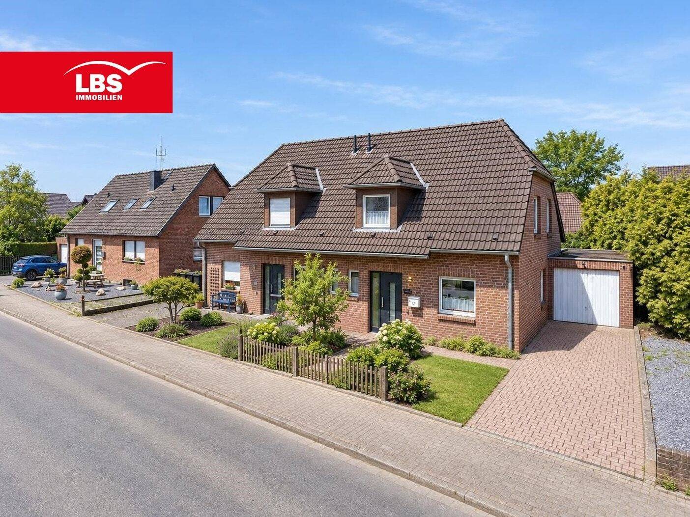 Solide Doppelhaushälfte in Kalkar-Appeldorn mit Garage & tollem Garten, 47546 Kalkar