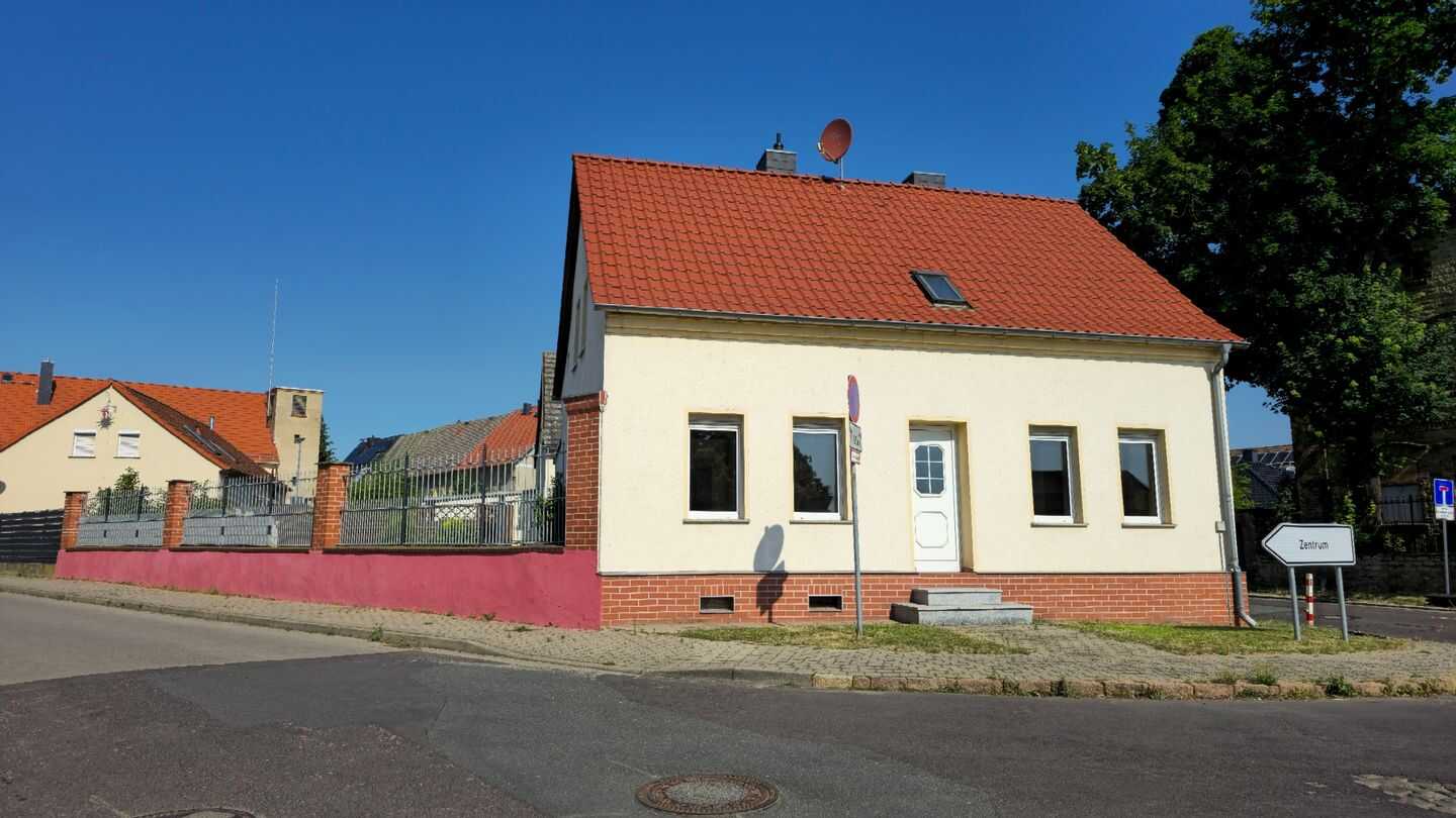 Einfamilienhaus im Herzen von Biere, 39221 Bördeland