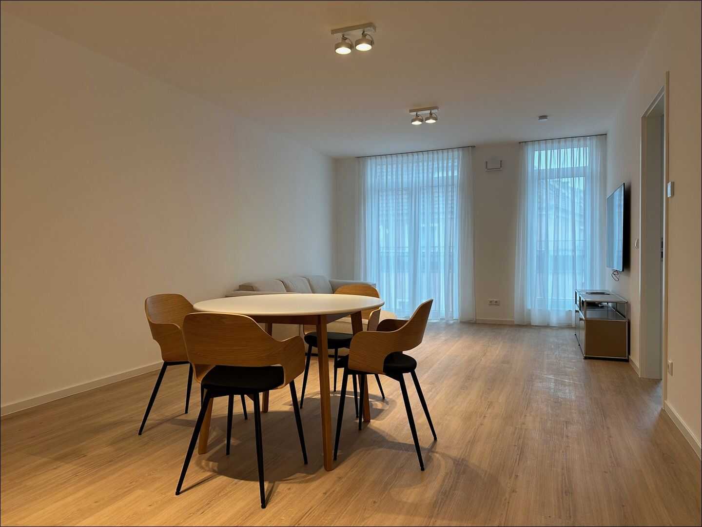 Teilmöblierte 2 Zimmer Wohnung mit Klimaanlage im SCHÖNTALHAUS in Aschaffenburg, 63739 Aschaffenburg (Innenstadt Österreicher Kolonie)