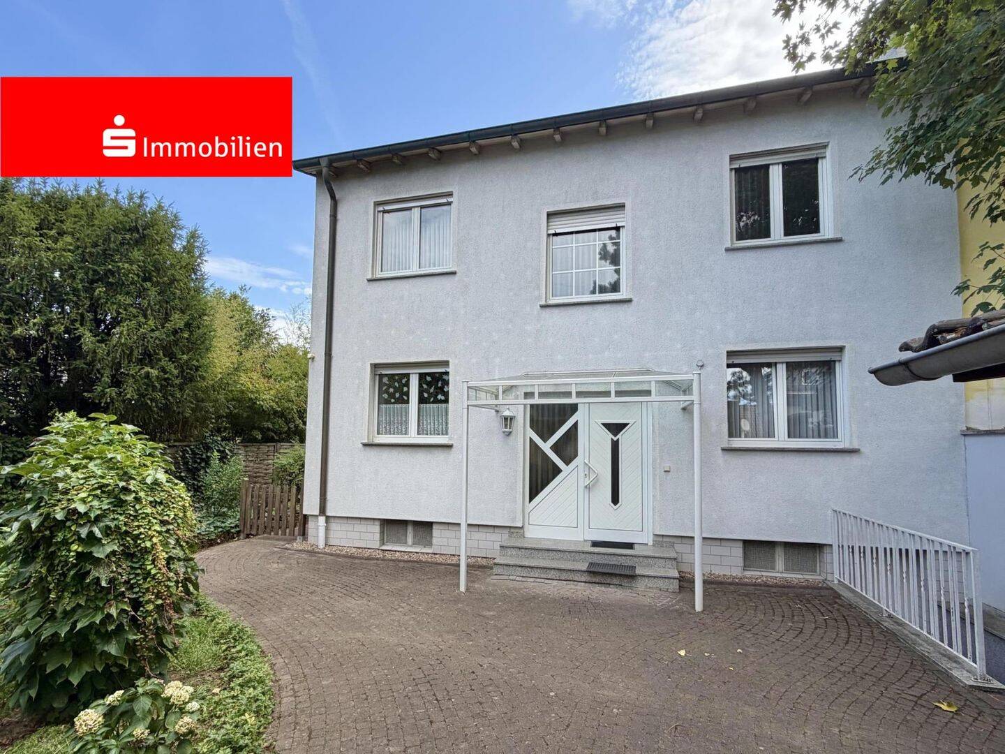 WOHNRECHT! Gepflegte DHH inkl. Einzelgarage – Gesuchte Wohnlage!, 63073 Offenbach am Main (Bieber)
