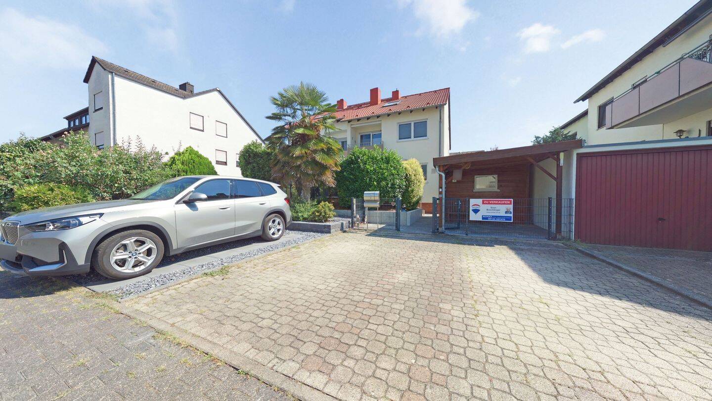 2 Eigentumswohnungen in einer sehr gepflegten Doppelhaushälfte – 65474 Bischofsheim – Bild 1 von 1