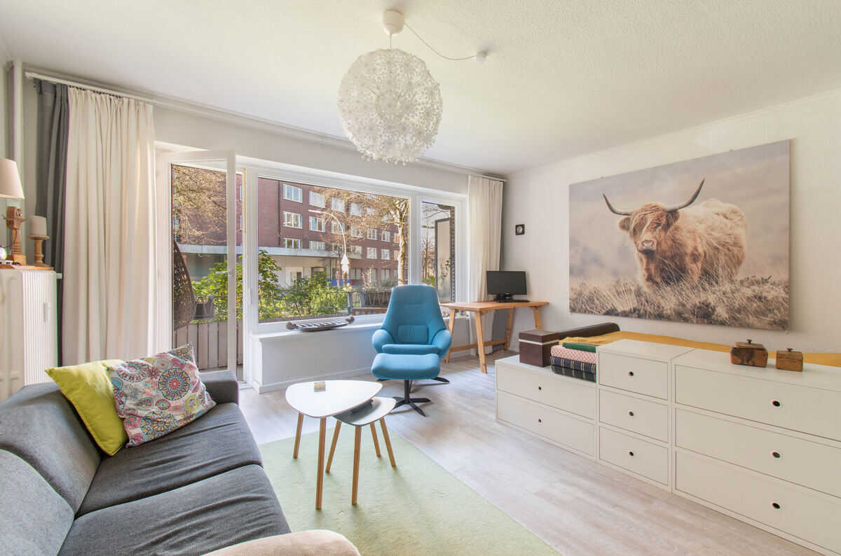Vermietete Erdgeschosswohnung mit schönem Balkon – Wohnen im beliebten Hoheluft-West, 20253 Hamburg (Hamburg-Nord)