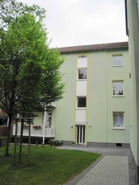 Willkommen in Ihrer bezugsfertigen 2-Zimmer-Wohnung mit Balkon ab 15.11.26, 47167 Duisburg (Marxloh Neumühl Obermarxloh Röttgersbach)