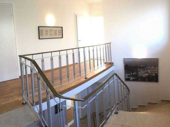 Schönes WG-Zimmer in renoviertem Haus, 35037 Marburg