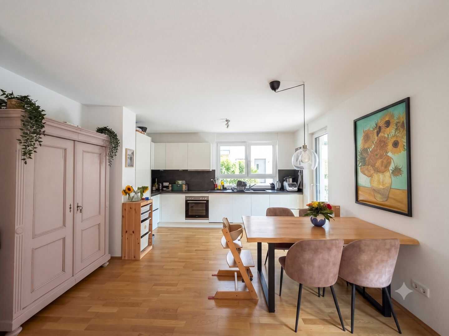 Moderne 3-Zimmer-Erdgeschosswohnung in Mainz-Finthen mit Terrasse, TG-Platz & EBK, 55126 Mainz (Finthen Layenhof)