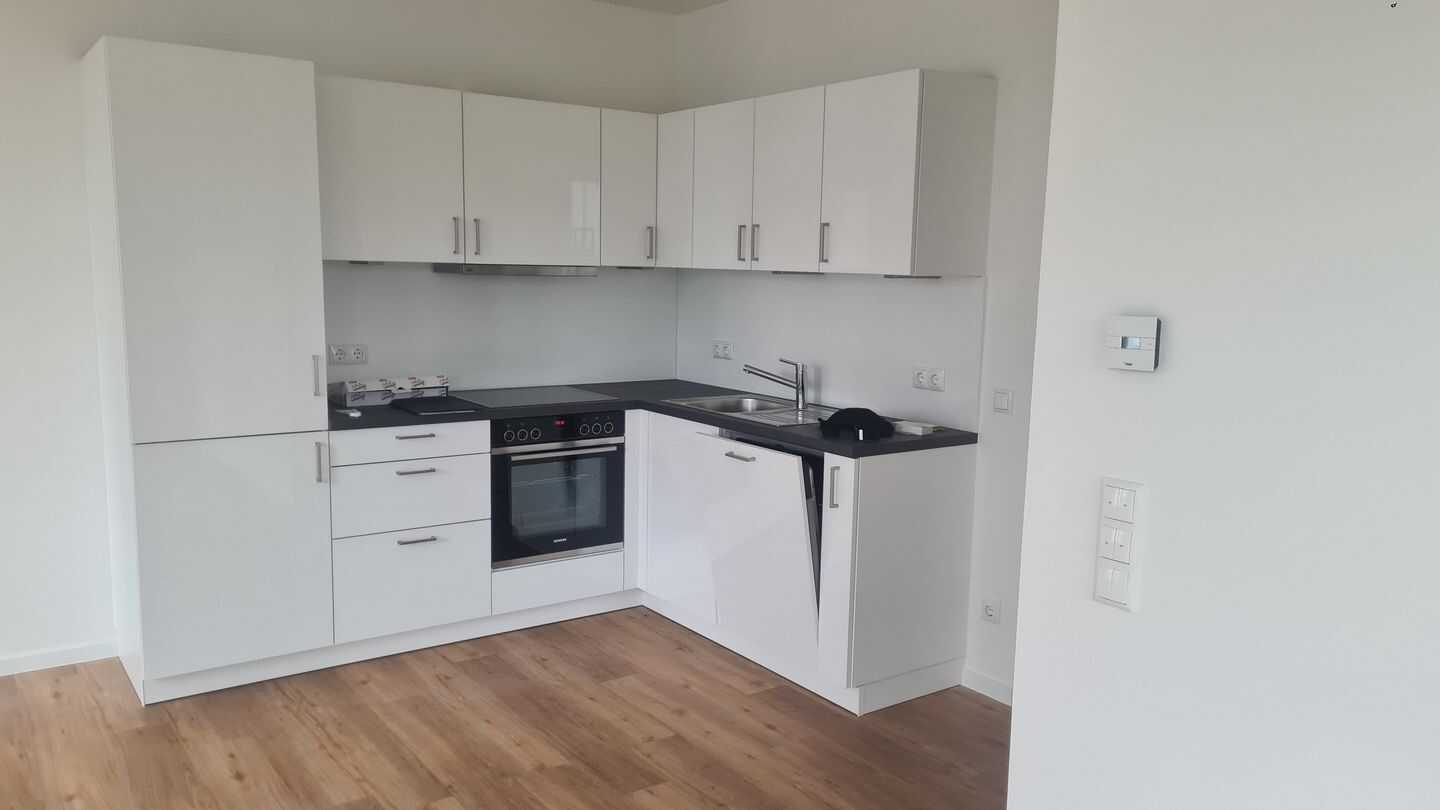 Nachmieter gesucht – schöne 3-Zimmer-Wohnung mit Balkon, 4317 Leipzig (Neustadt-Neuschönefeld Reudnitz-Thonberg Zentrum-Ost)