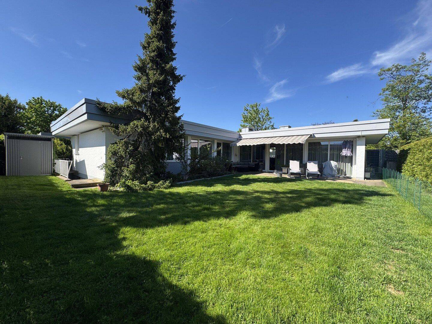 Attraktiver Bungalow in bester Wohnlage von Krailling, 82152 Krailling