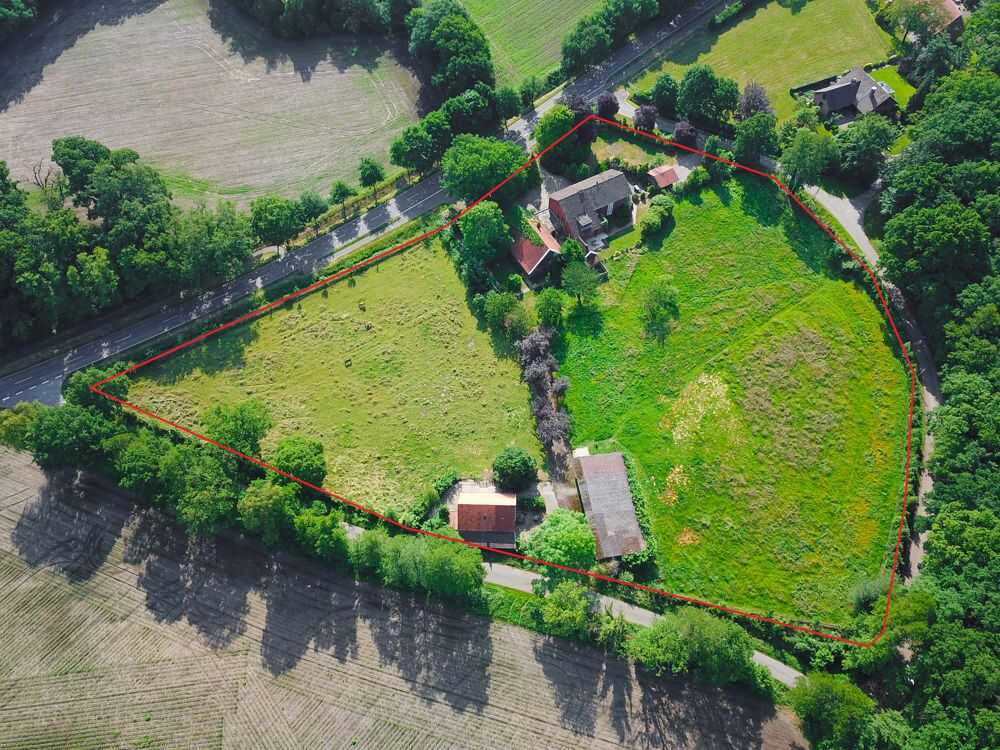Resthof in Nordhorn-Bimolten – 2 Wohneinheiten, Stallungen, 1,75 ha, 48527 Nordhorn