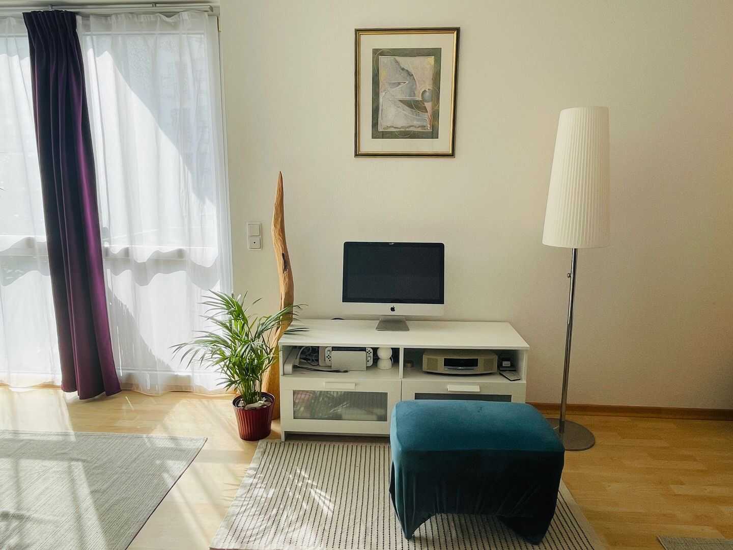 Sonnige Innenstadt Wohnung für Berufstätiger:In mit Home Office, 86161 Augsburg (Herrenbach Hochfeld Innenstadt Spickel Universitätsviertel)