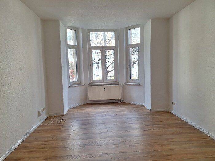 Suchen Sie ein gemütliches Wohnzimmer mit Erker? Dann hier!, 9113 Chemnitz