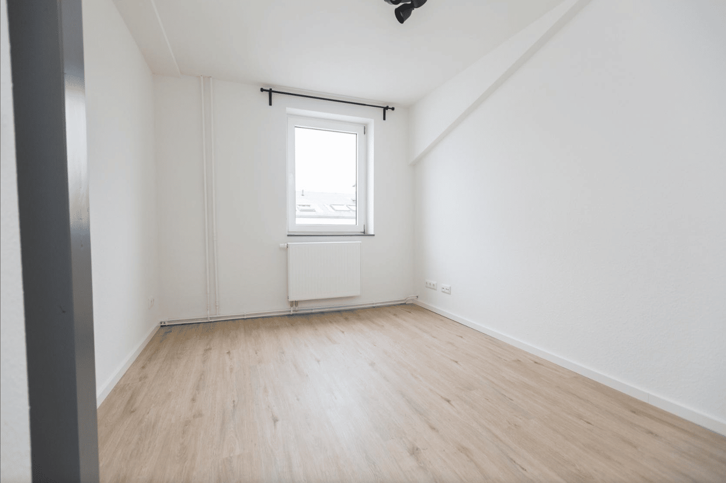 Unmöbliertes 11 qm großes WG-Zimmer ab sofort in Hamburg-Harburg, 21073 Hamburg (Harburg Eißendorf Heimfeld Wilstorf)