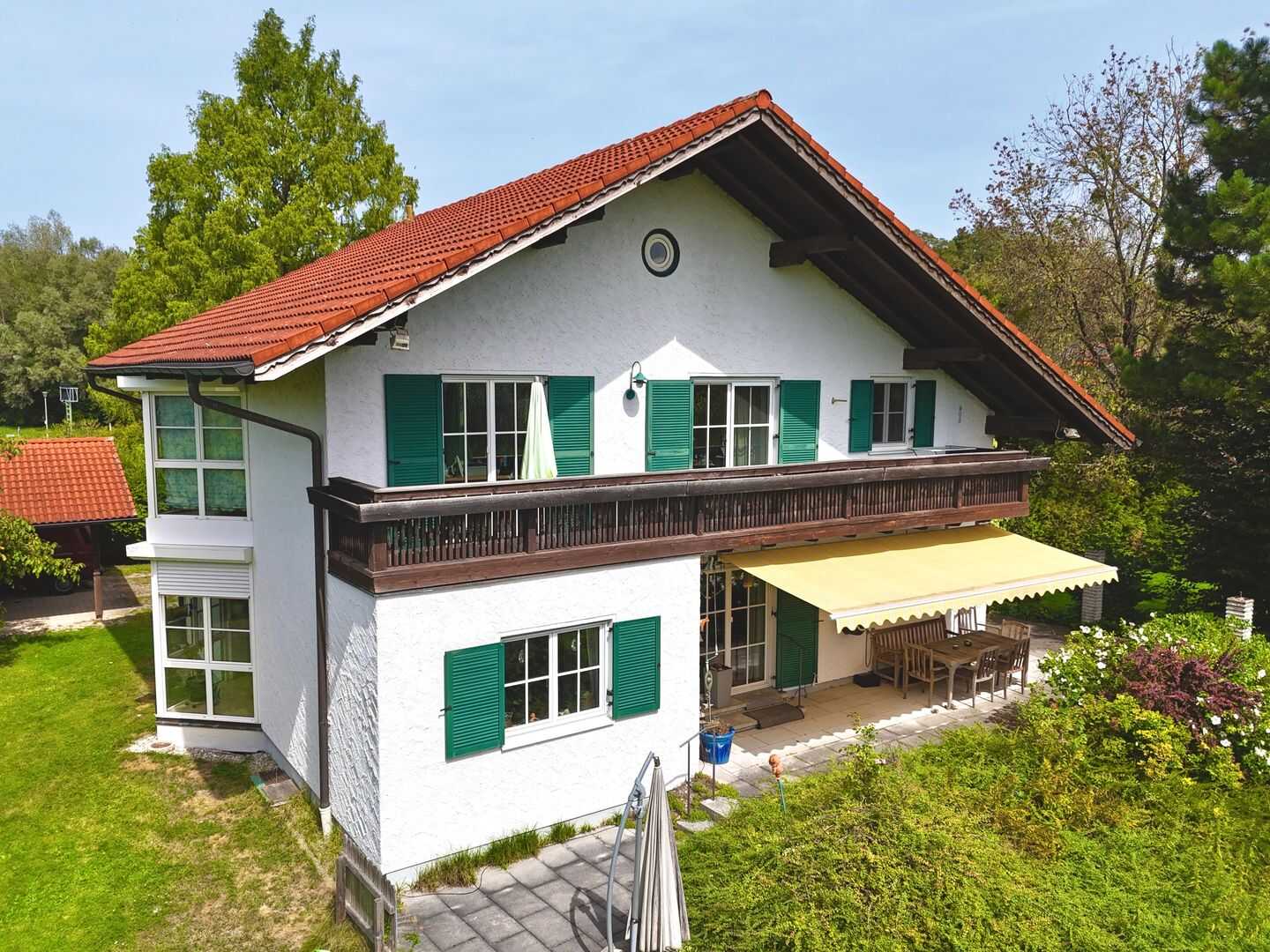 Exklusives Unternehmer-Domizil mit großzügigem Garten, 3 Garagen, 2 Carports & traumhaftem Bergblick, 83101 Rohrdorf