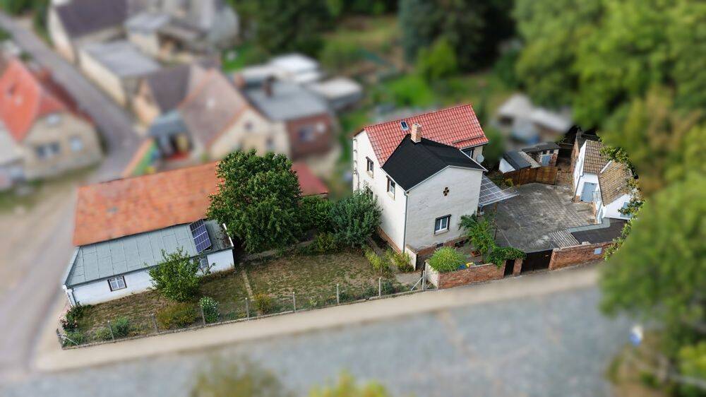 Aus alt mach deins! Haus mit Garten, Garage & Nebengelass in Reinstedt- Ärmel hoch, Ideen raus!, 6463 Falkenstein/Harz