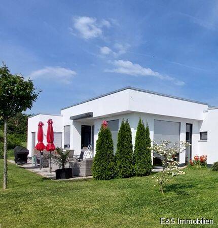 Architektur trifft Lebensqualität – Exklusives Bauhaus-Anwesen mit 2 Wohneinheiten, 34292 Ahnatal