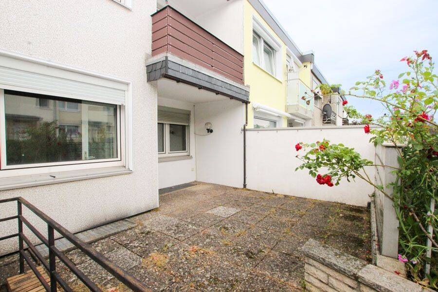 BS-Broitzem! Reihenmittelhaus mit Terrasse, Garten und Sanierungsbedarf!, 38122 Braunschweig