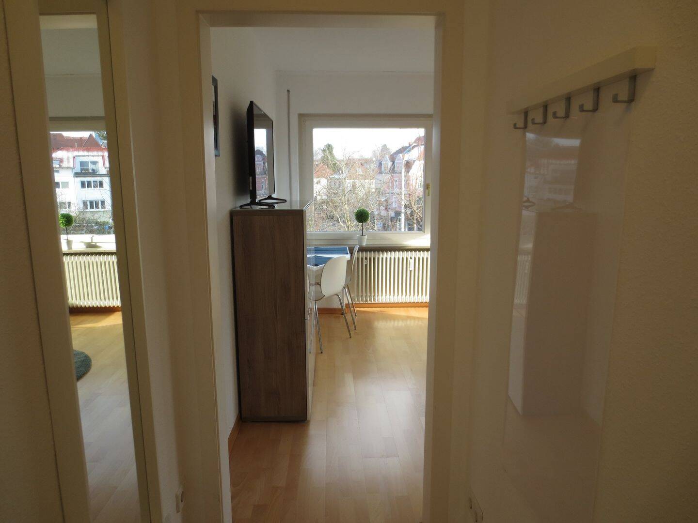 TOLLE LAGE –  sehr helle 1-Zi-Whg in S-Mitte, Stellplatz – 1533, 70184 Stuttgart (Frauenkopf Mitte Ost Süd)