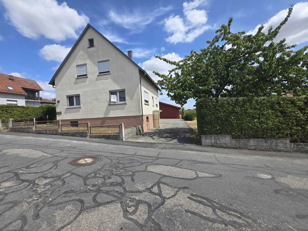 Einfamilienhaus mit Sanierungskonzept, viel Potenzial – flexible Nutzung., 74746 Höpfingen