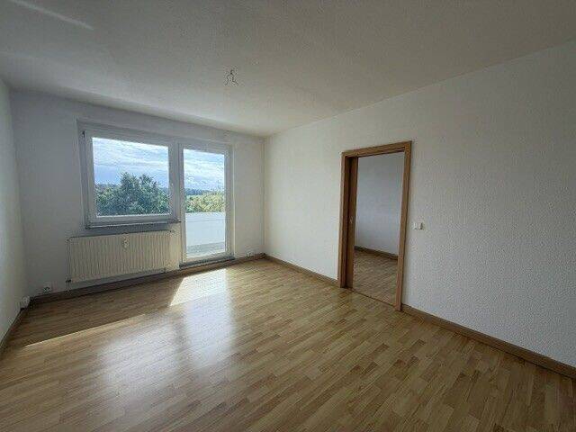 Ruhig gelegene 3 Raumwohnung im 4. OG *1 Monat Kaltmietfrei*, 2929 Rothenburg/O.L.