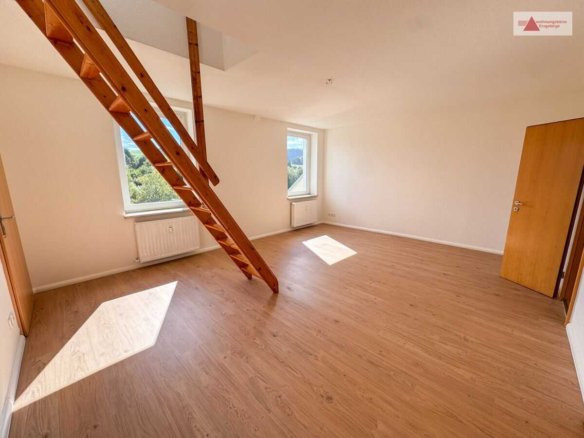 Erstbezug – neu sanierte 2-Raum-Wohnung in zentraler Lage von Lößnitz, 8294 Lößnitz