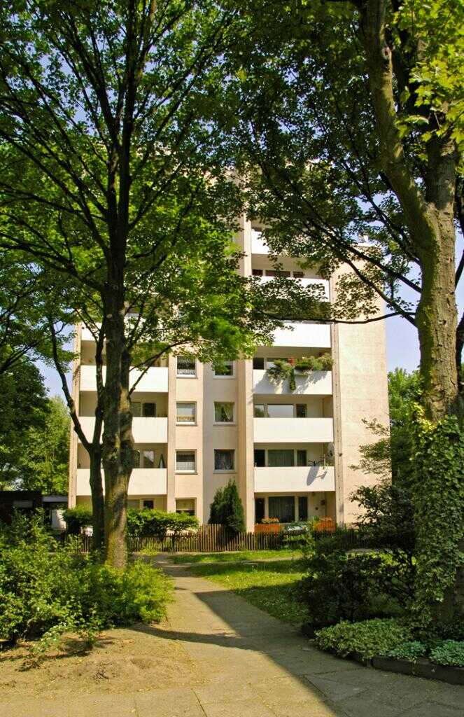 2-Zimmer-Wohnung mit modernem Duschbad und kleinem Garten, 47167 Duisburg (Marxloh Neumühl Obermarxloh Röttgersbach)