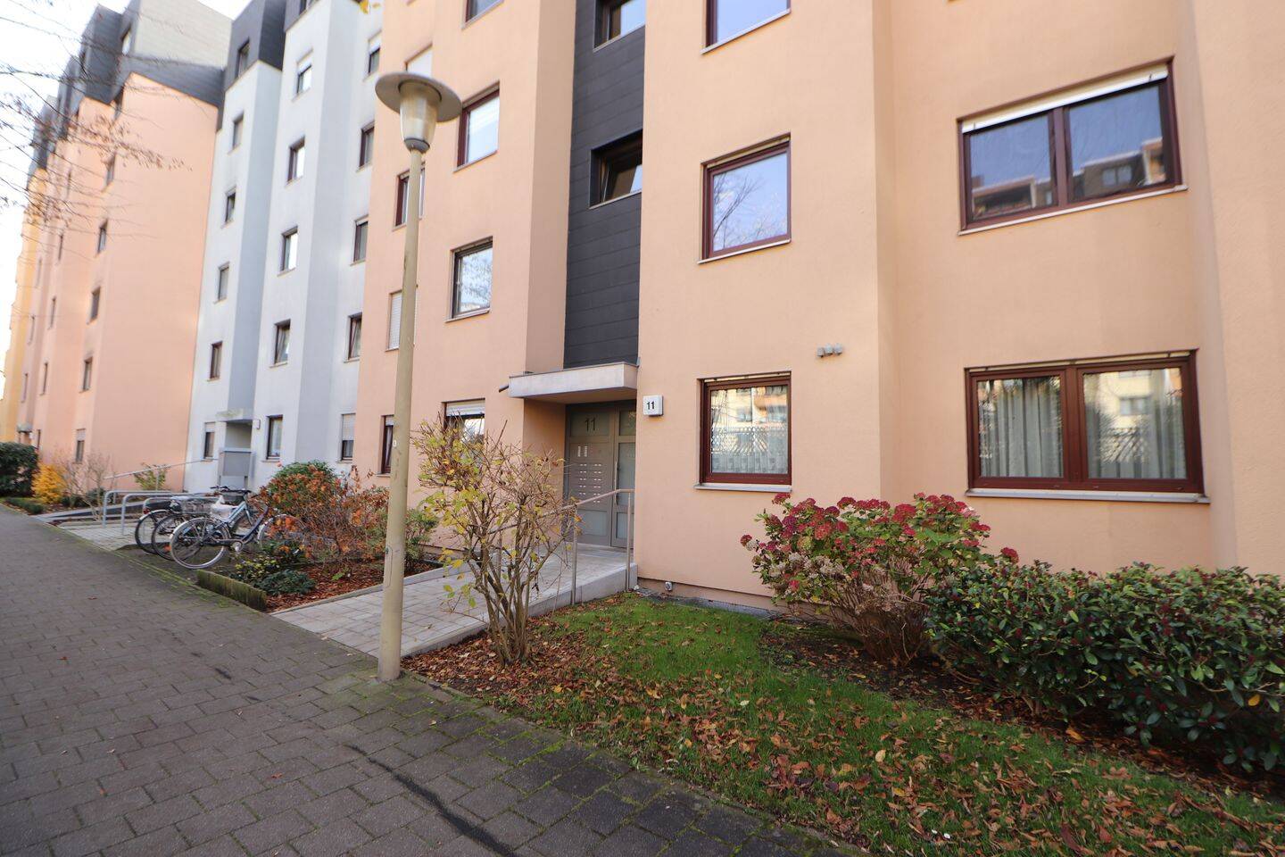 Wohnen in Wetzendorf – Schöne 3-Zimmer-Wohnung mit Südbalkon, 90425 Nürnberg