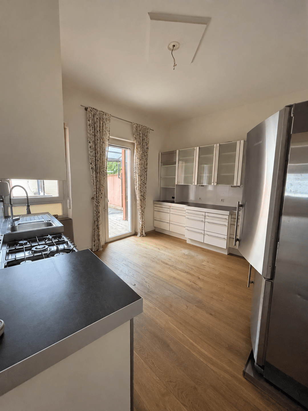 Wohnen mit Stil: Großzügige 5-Zimmer-Altbauwohnung mit großer Terrasse, 76829 Landau in der Pfalz