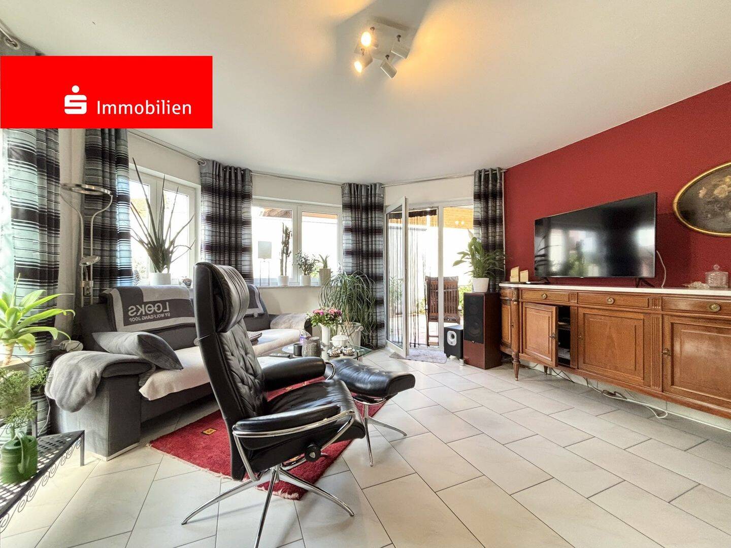 Moderne Maisonette-Wohnung mit eigenem kleinen Garten, 63322 Rödermark