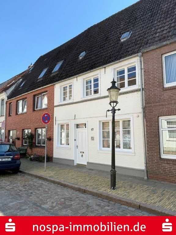 Preisgekrönte Baukultur im Herzen von Friedrichstadt: Wohnen im lebendigen Denkmal von 1650, 25840 Friedrichstadt