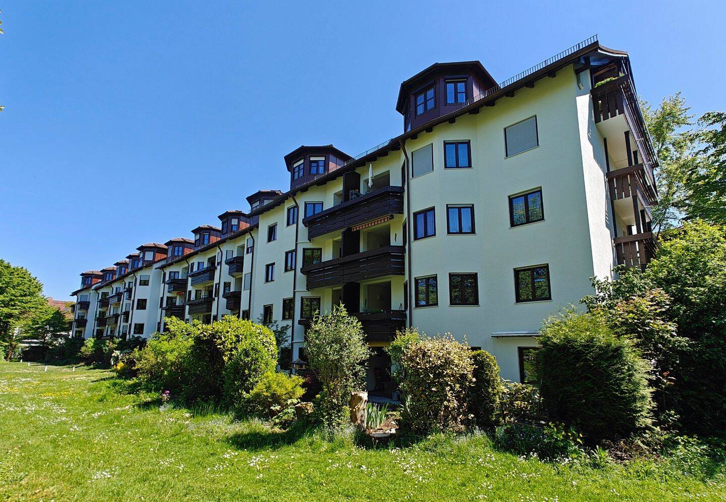 Ruhige und helle 4-Zimmer-Wohnung provisionsfrei, 85764 Oberschleißheim
