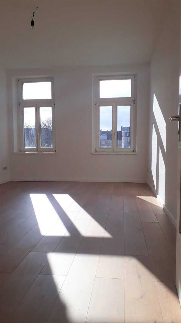 helle, sanierte 3-Raum Wohnung mit Einbauküche ab 01.10. oder 01.11, 4177 Leipzig (Altlindenau Lindenau)