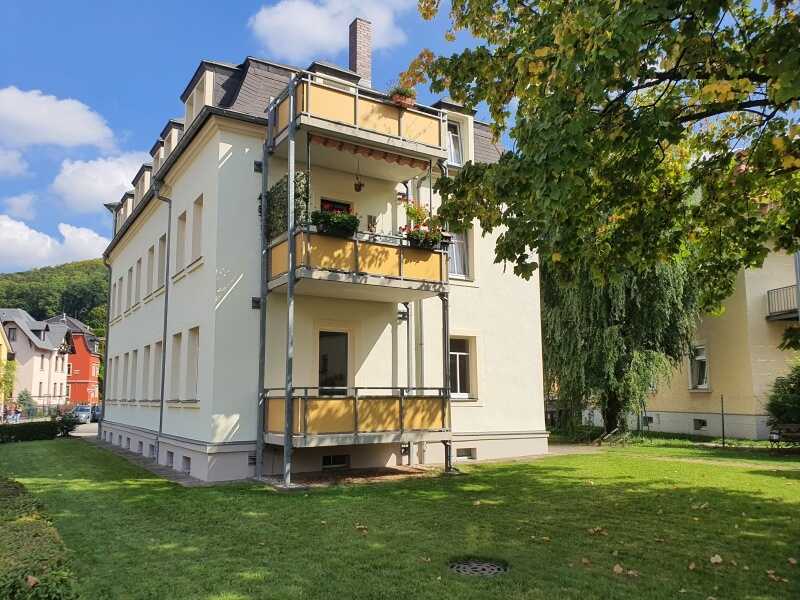 familienfreundliche 4-Raumwohnung mit großem Balkon, 1705 Freital