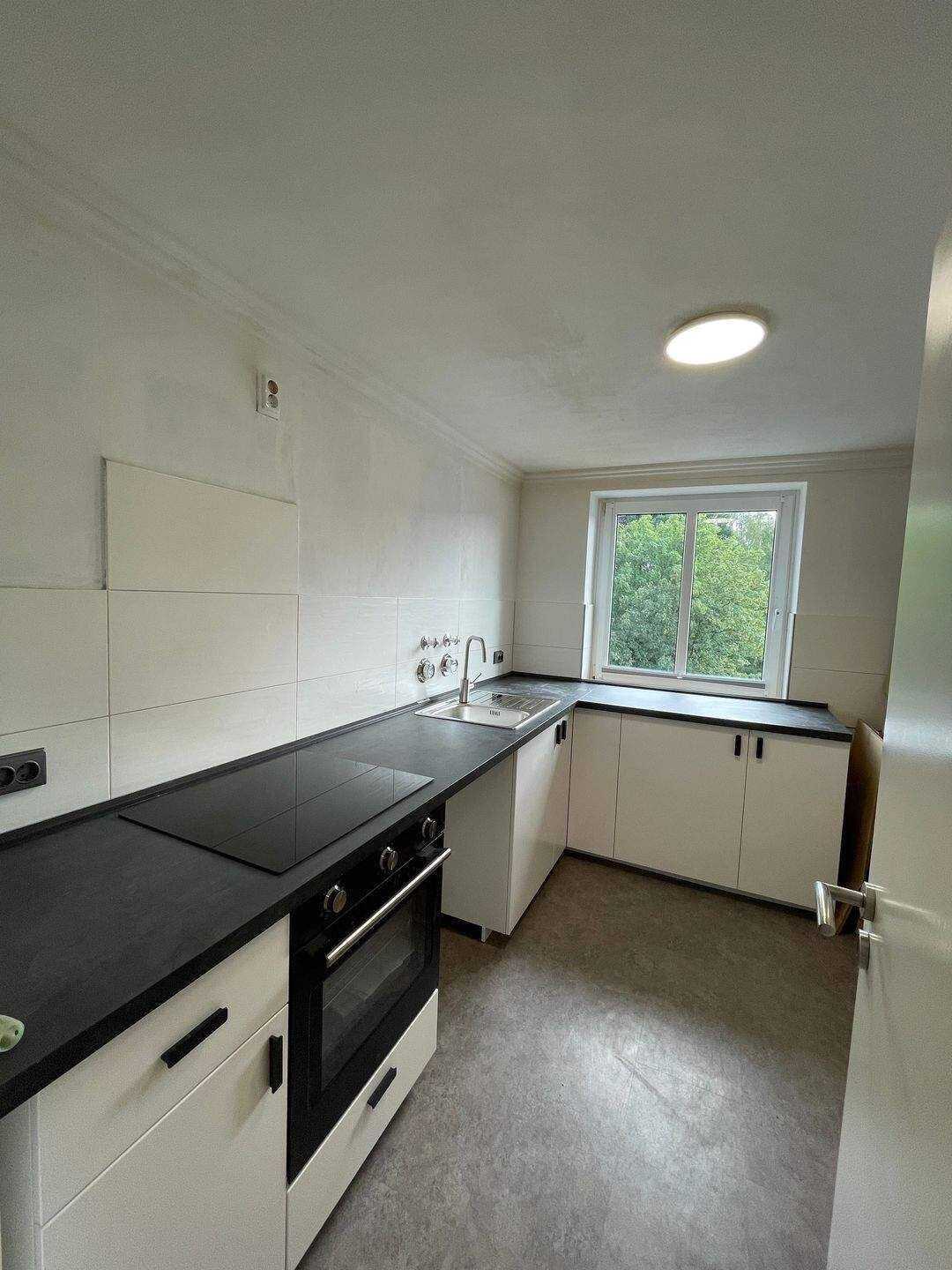 Charmante 3,5-Zimmer-Maisonettewohnung im Dachgeschoss, 22547 Hamburg (Altona Bahrenfeld Eidelstedt Lurup)