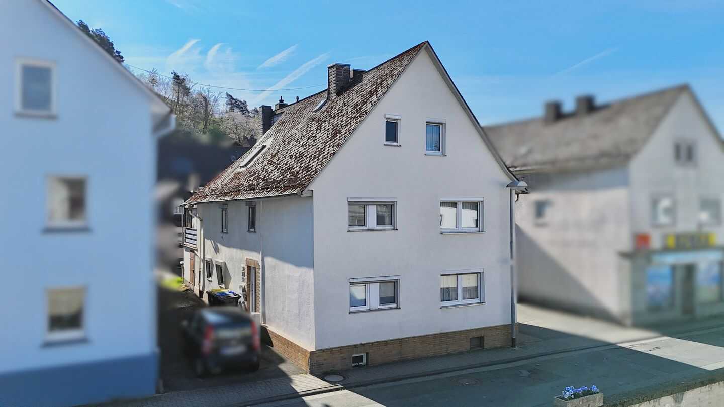 Renovierte Doppelhaushälfte in Dillenburg / Niederscheld, 35687 Dillenburg