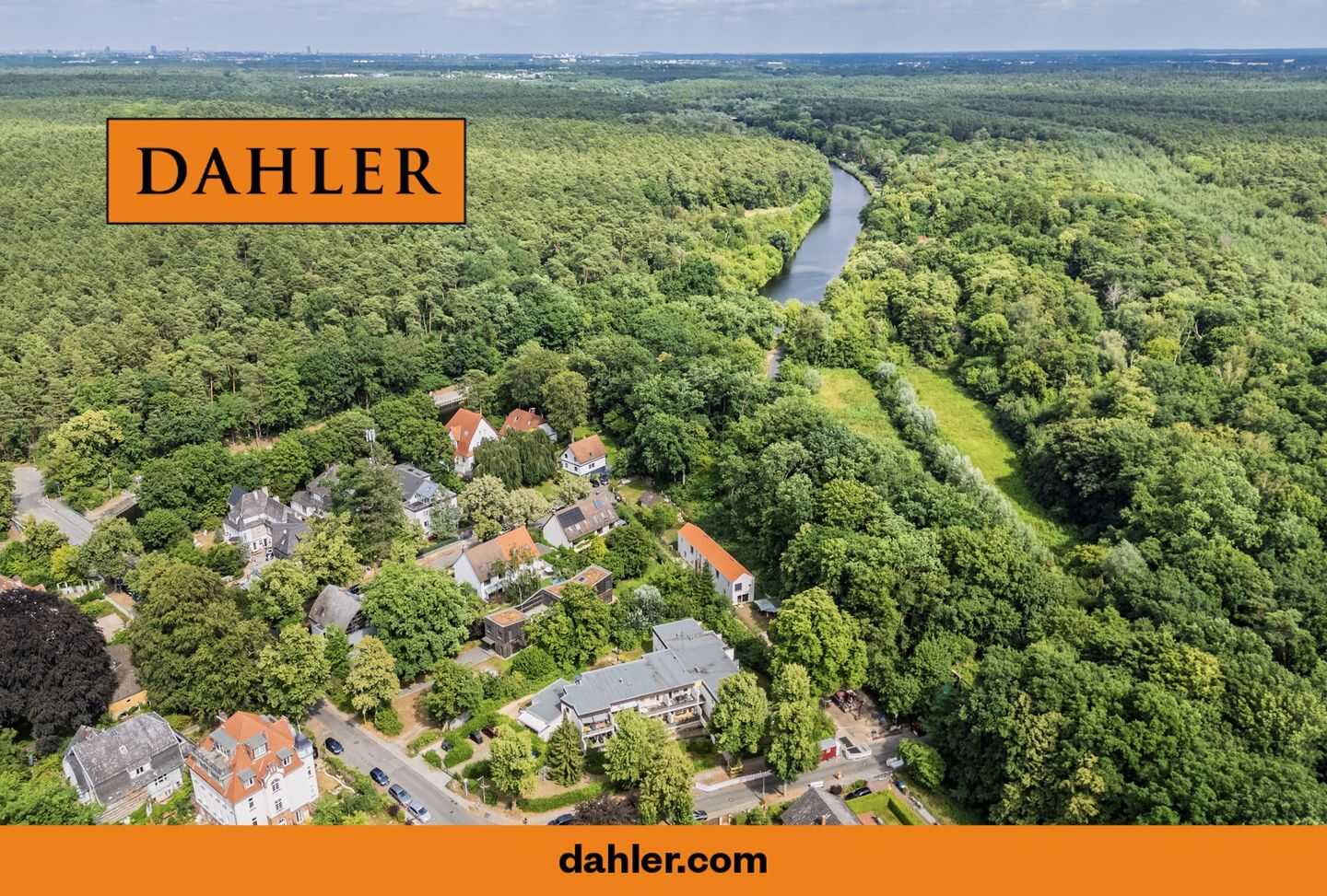 Fully renovated duplex apartment with a terrace, loggia, and parking space on the edge of the forest, 14109 Berlin (Steglitz-Zehlendorf Nikolassee Wannsee)