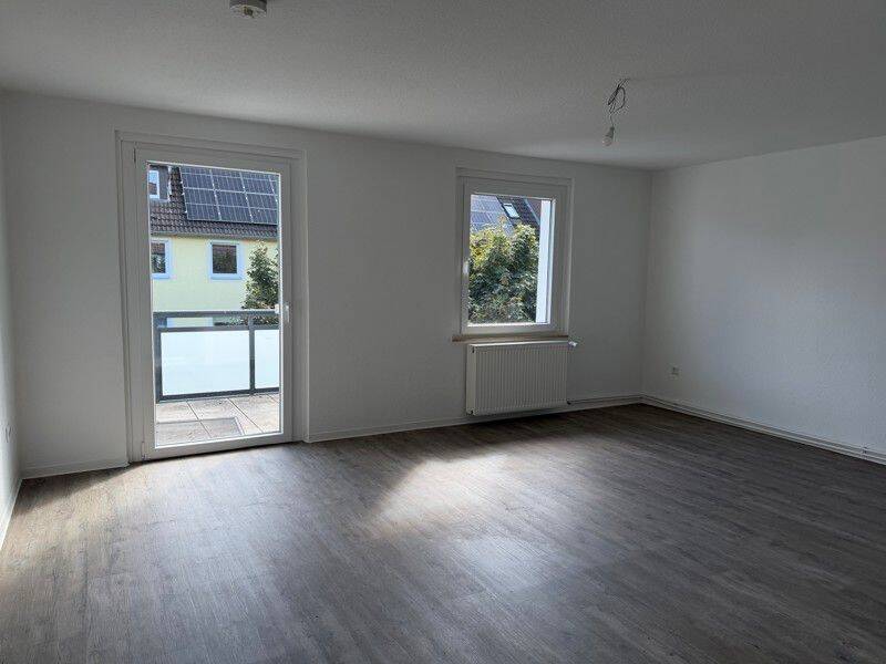 Schöne Wohnung sucht Mieter: praktische 2-Zimmer-Wohnung, 38126 Braunschweig (Braunschweig Lindenbergsiedlung Mascherode Rautheim Südstadt)