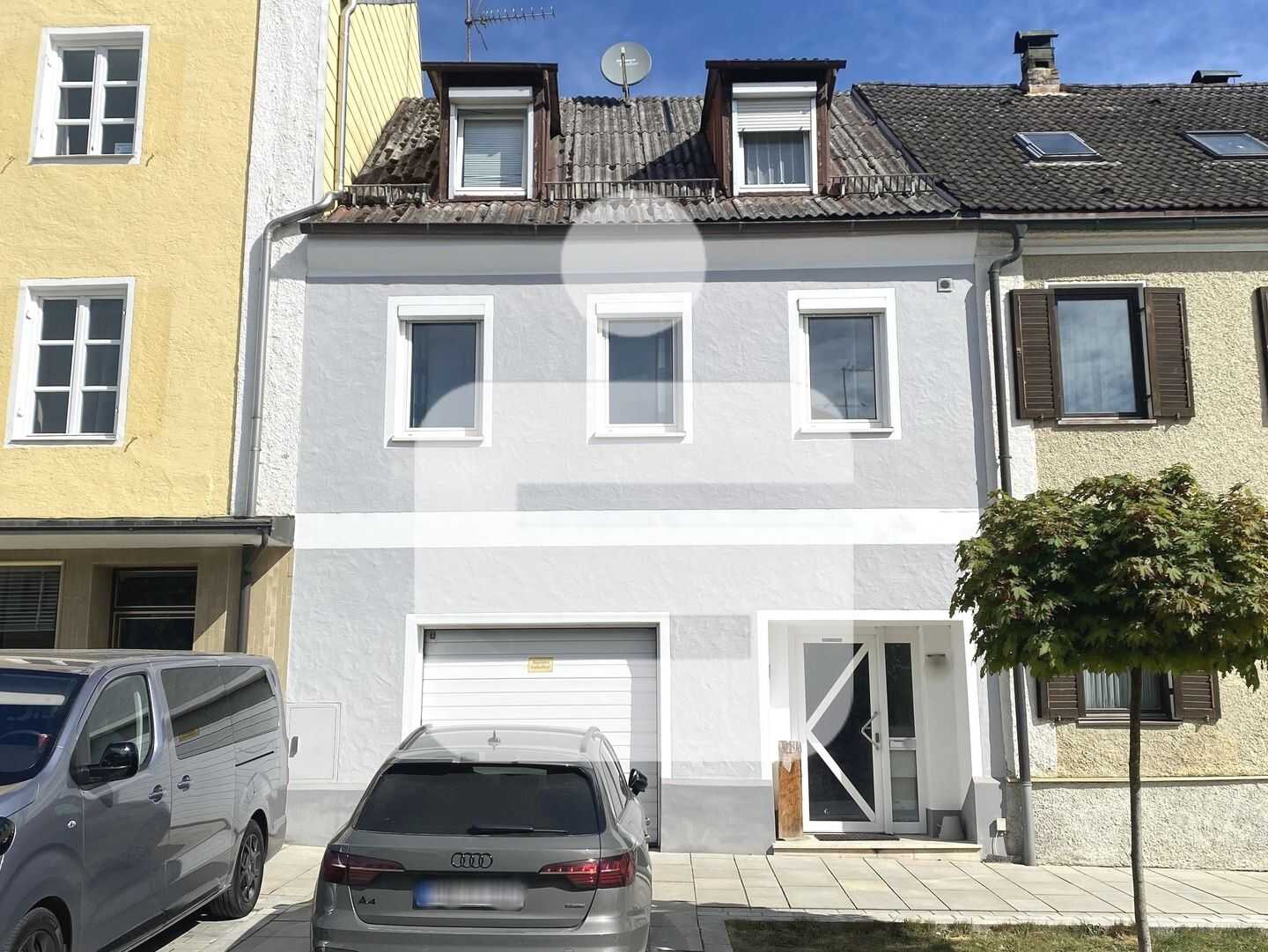 Reihenmittelhaus am Marktplatz von Kößlarn, 94149 Kößlarn