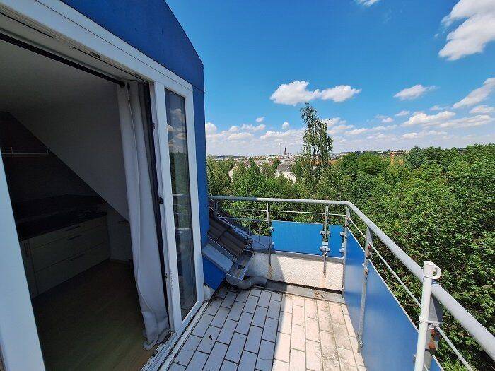 wunderbare Dachgeschosswohnung inkl EBK, Balkon und Lift, 9126 Chemnitz (Altchemnitz Bernsdorf Gablenz Lutherviertel Sonnenberg)