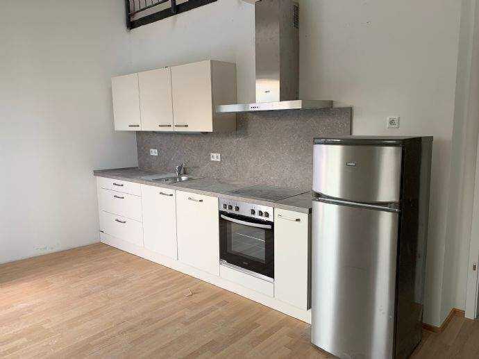 Galerie-Wohnung mit Ausblick, Einbauküche und Tiefgarage, 90766 Fürth (Eigenes Heim Hardhöhe Unterfarrnbach Weststadt)