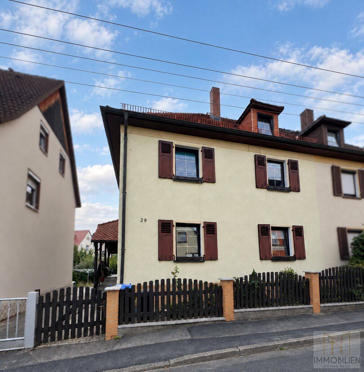 Doppelhaushälfte in Cumbach – mehr Raum, als der erste Blick vermuten lässt, 7407 Rudolstadt