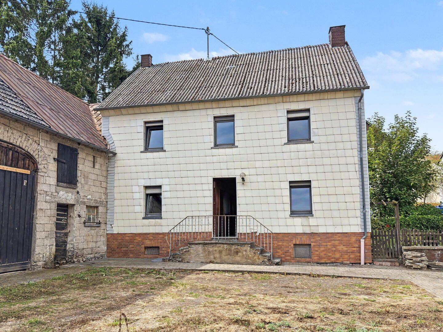 Wo aus Möglichkeiten ein Zuhause wird: Charmantes Bauernhaus mit Ausbaupotenzial in Katzwinkel, 54552 Katzwinkel