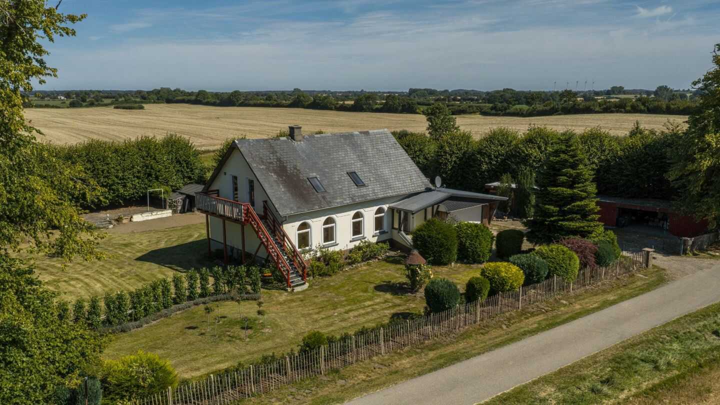 Raumwunder mit Charme: Stilvolles Einfamilienhaus mit vielseitigen Nutzungsmöglichkeiten, 24407 Oersberg