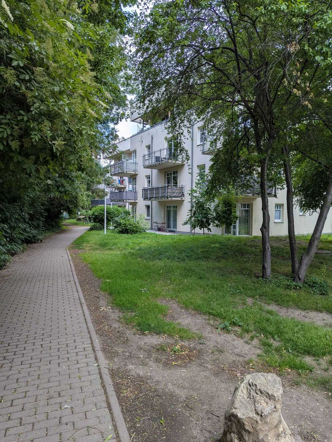 Wohnen an der schmalen Gera, 1 Zimmer Wohnung mit offener Küche, 99089 Erfurt (Altstadt Andreasvorstadt Berliner Platz Ilversgehofen Rieth)