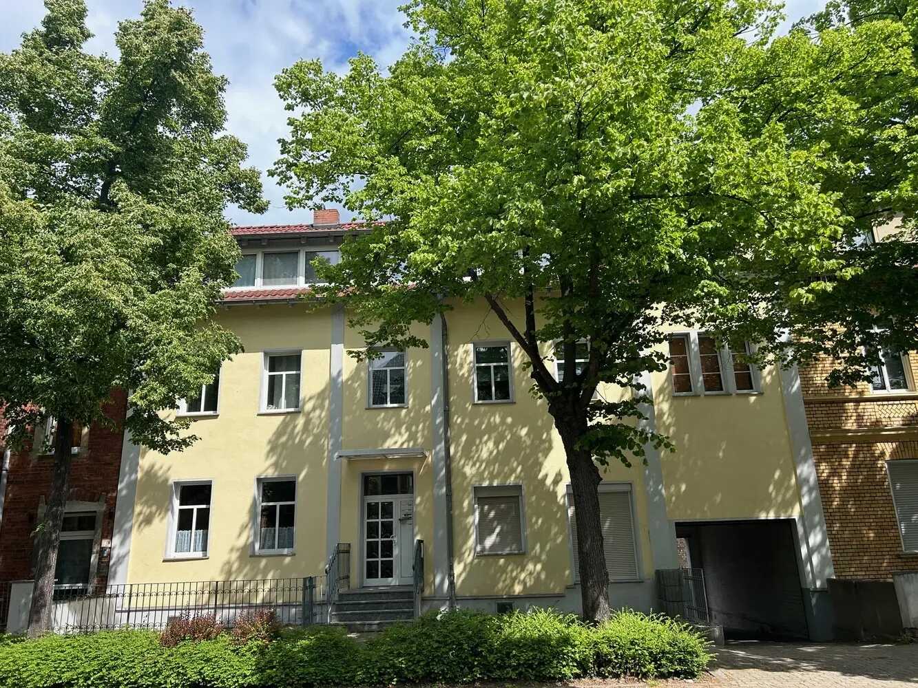 Frisch renoveirte 3-Raum-Wohnung mit Stellplatz und Tageslichtbad!, 6217 Merseburg