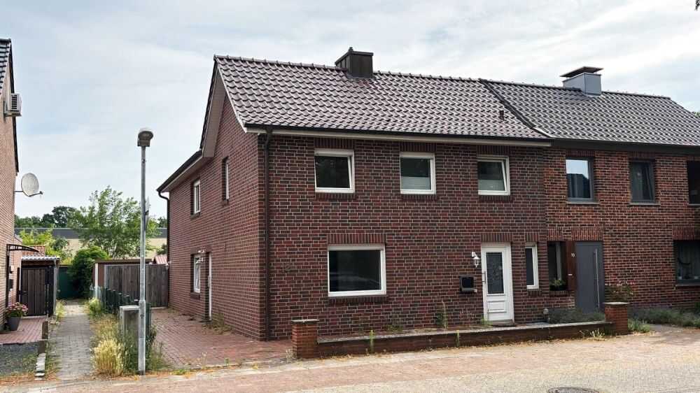 Zwei Wohneinheiten unter einem Dach – vielseitig nutzbares Wohnhaus in Nordhorn, 48527 Nordhorn