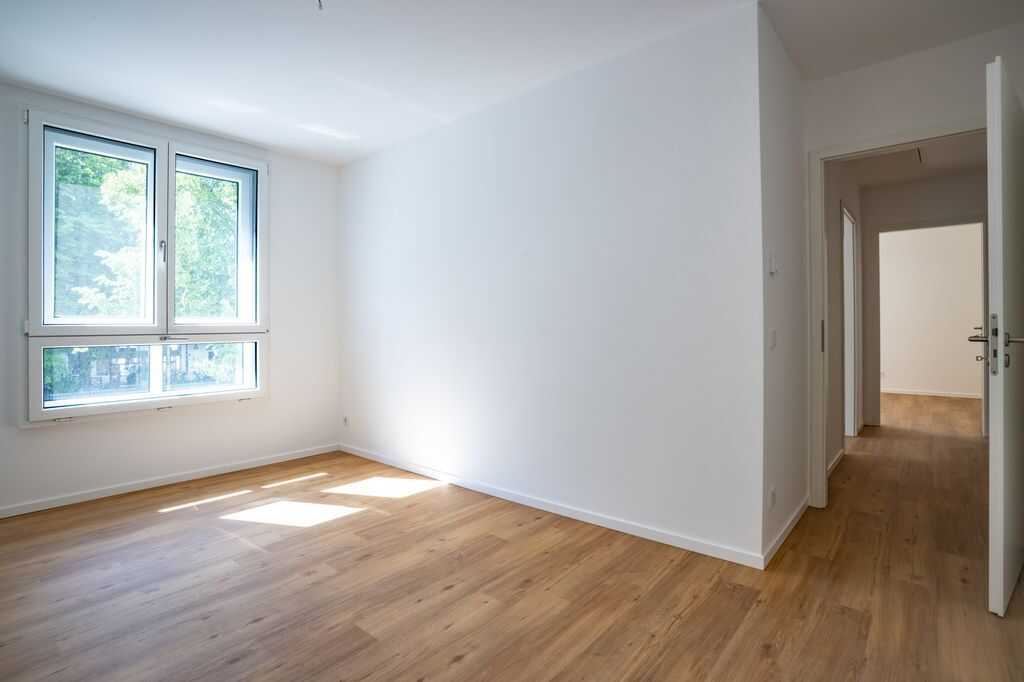 WBS 160/180/220 – Moderne Familienwohnung mit 4-Zimmern und Balkon, 13055 Berlin (Lichtenberg Hohenschönhausen Alt-Hohenschönhausen Hohenschönhausen)