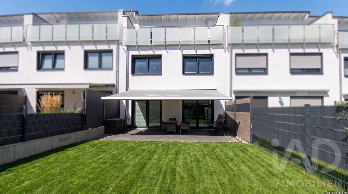 Provisionsfrei: Reihenhaus mit Studio, Dachterrasse und Garten in Hildesheim, 31135 Hildesheim
