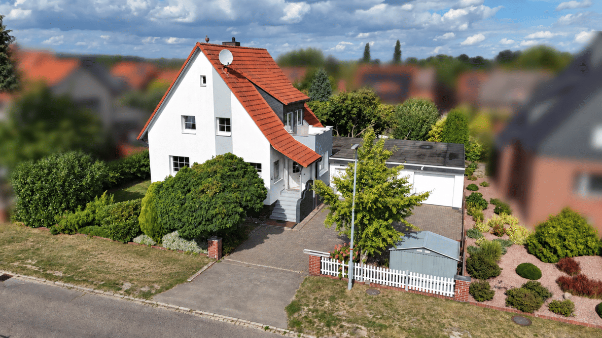 Familienidyll auf 1.250 m²: Modernisiertes Einfamilienhaus vereint zentrale Lage mit ländlicher Atmosphäre, 38524 Sassenburg
