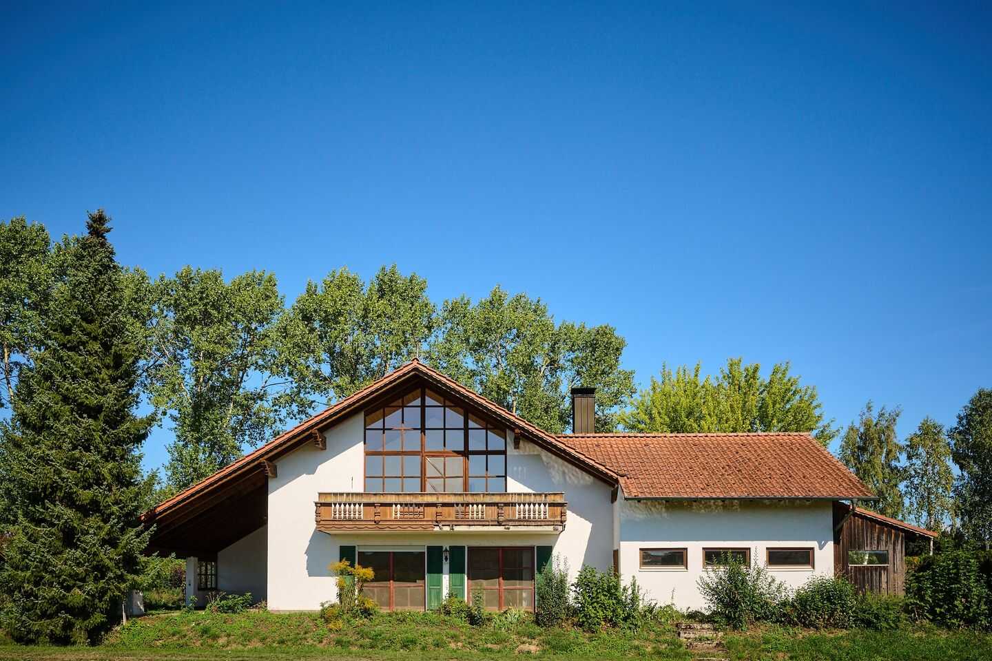 Ein Paradies für die ganze Familie: 9 Zimmer, Giebel-Studio und ein Garten zum Träumen, 94351 Feldkirchen